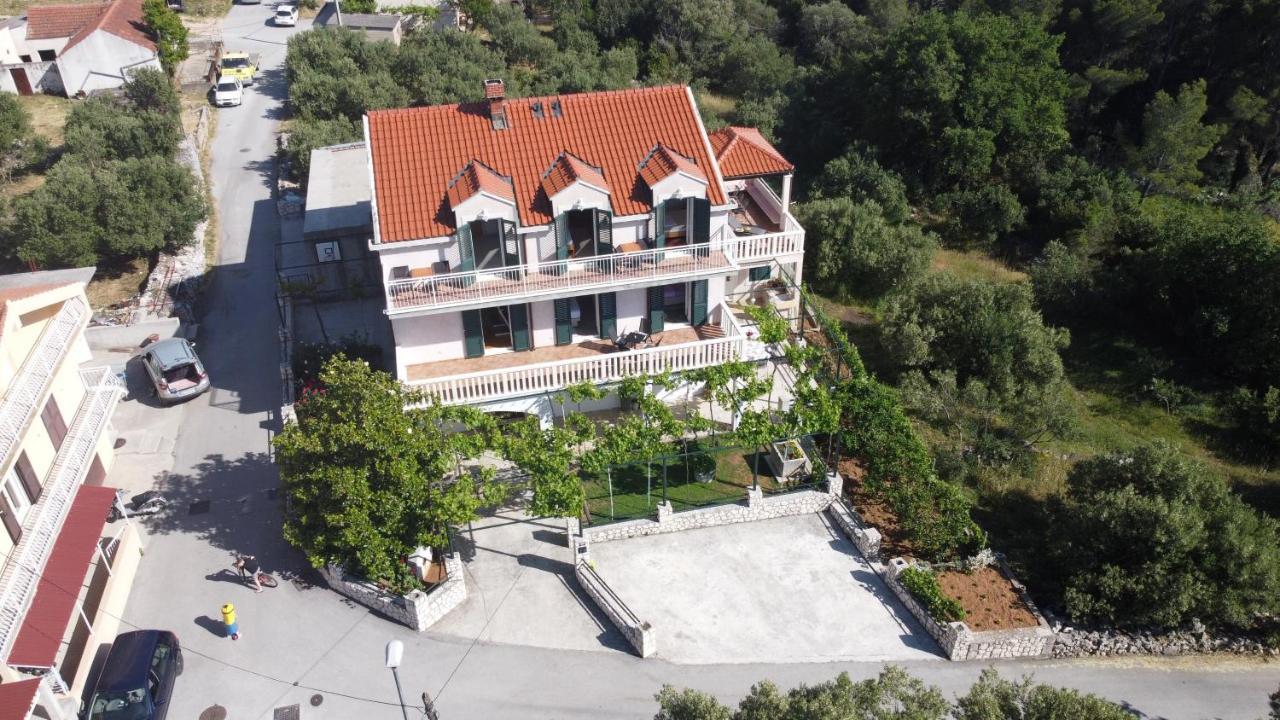 Apartments Kola Banići Εξωτερικό φωτογραφία