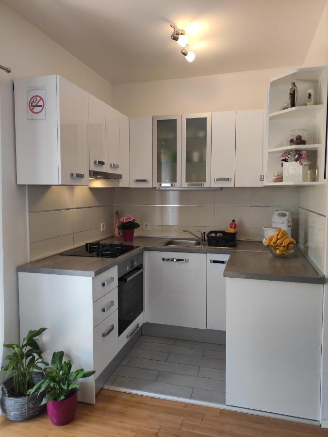 Apartments Kola Banići Εξωτερικό φωτογραφία