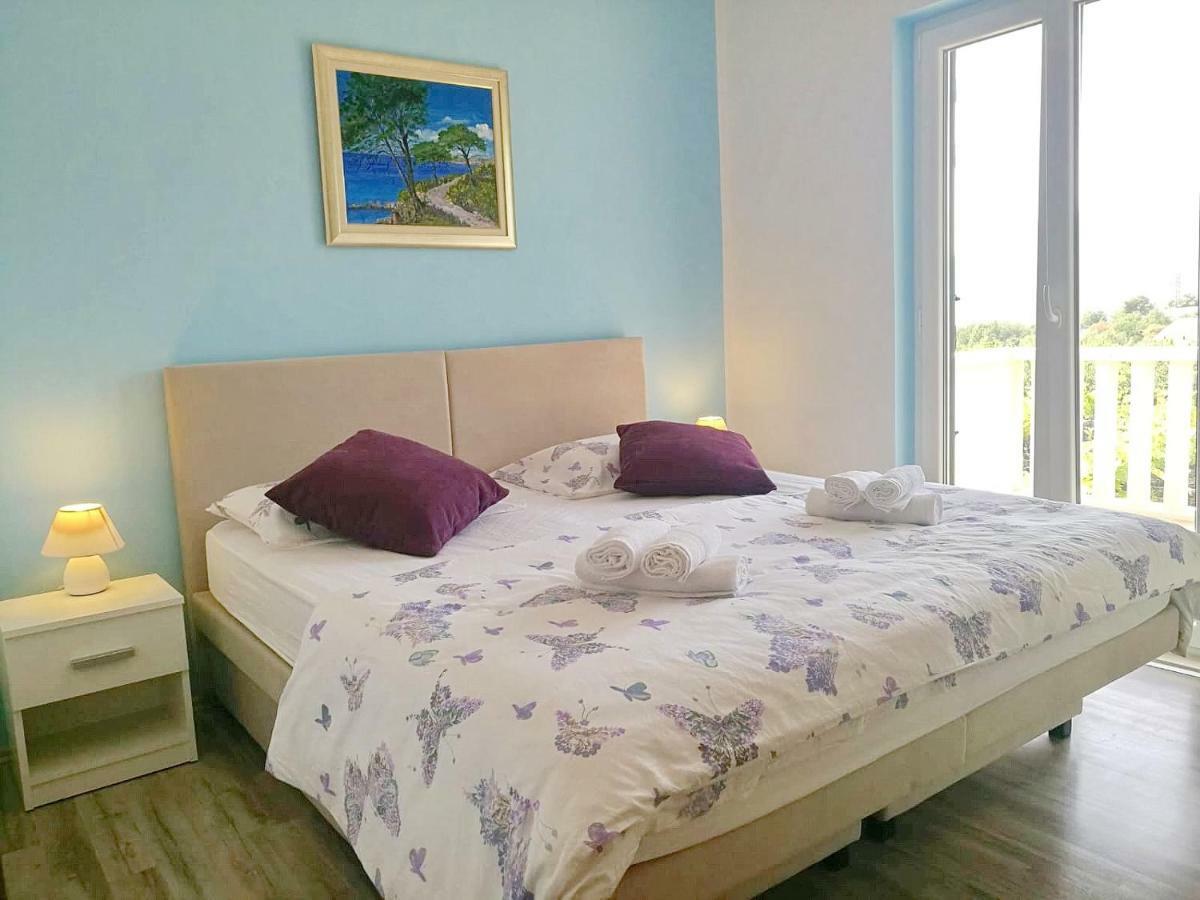 Apartments Kola Banići Εξωτερικό φωτογραφία