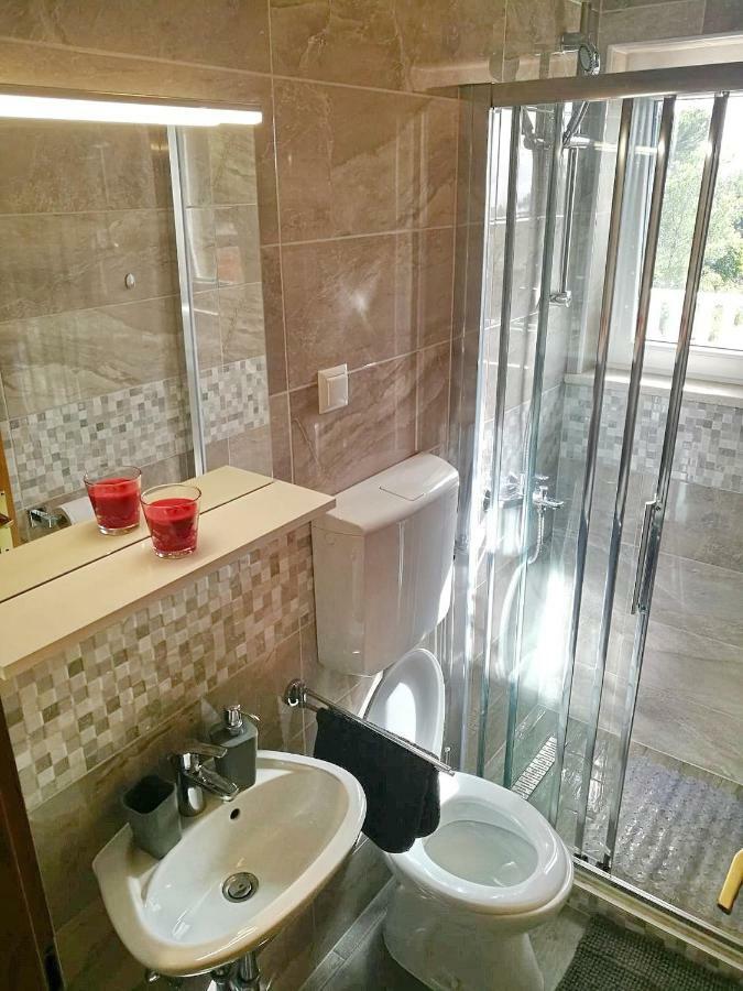 Apartments Kola Banići Εξωτερικό φωτογραφία
